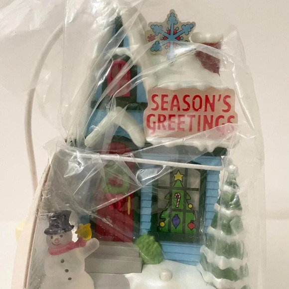 2009 Hallmark Ornament Light and Music Caroling Cottages Seasons  Greetings - Picture 16 of 16